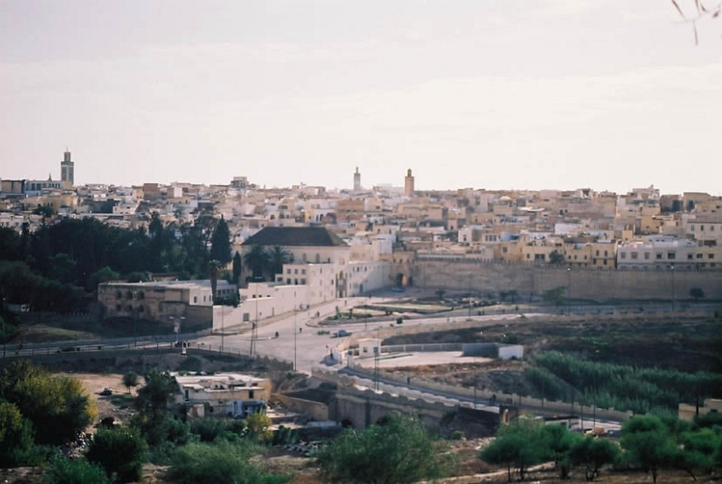 mek0001_JPG.jpg - Vue générale de la ville