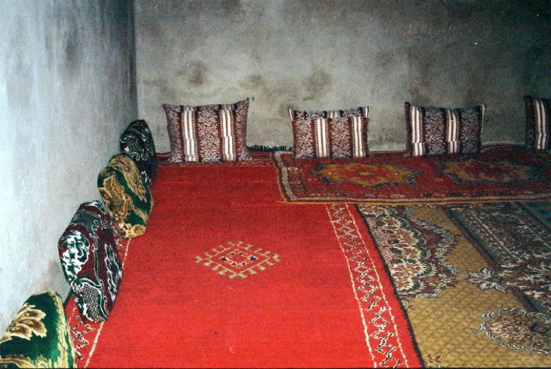 zag011_JPG.jpg - Intérieurd'une habitation