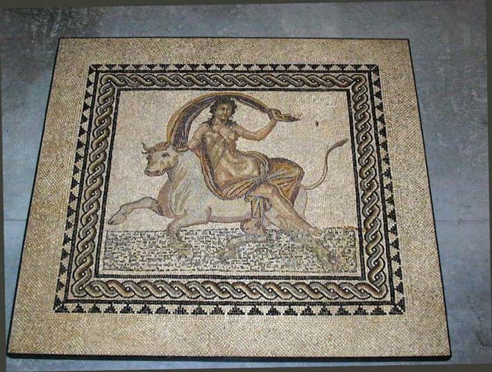 arles_musee_023.jpg