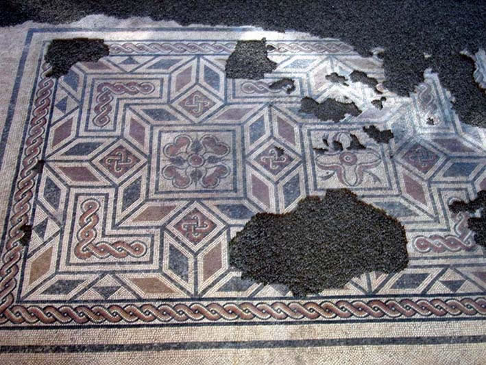 arles_musee_027.jpg