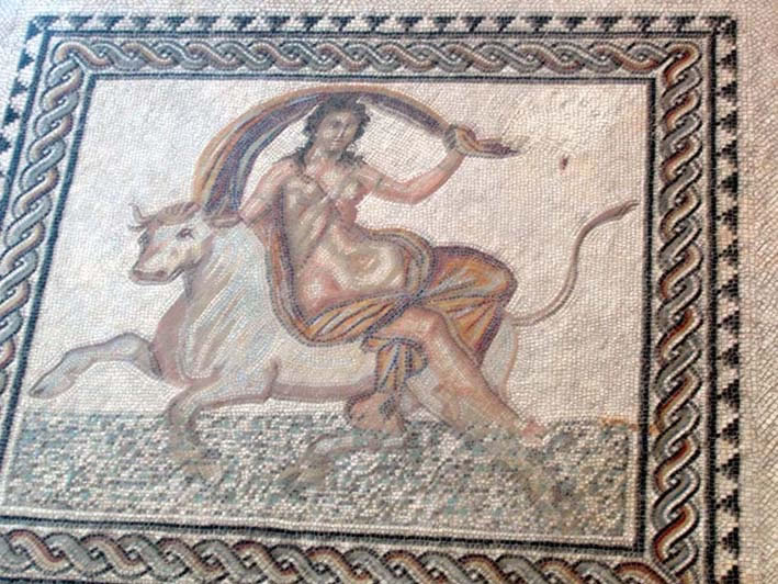 arles_musee_029.jpg