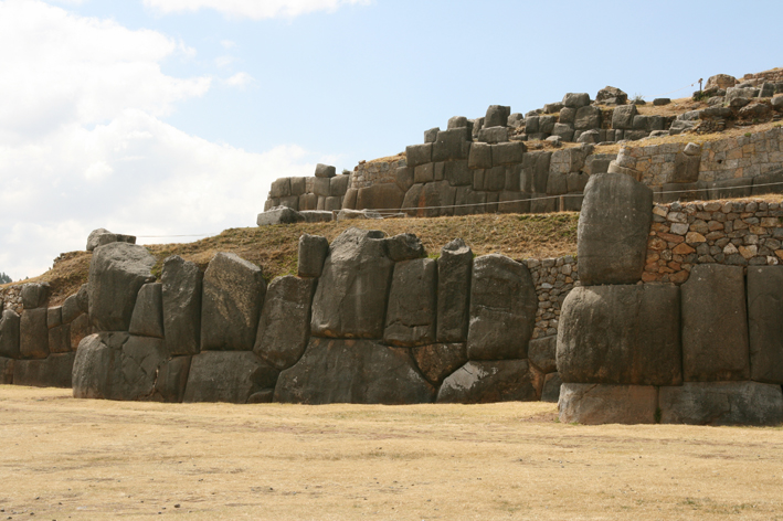 sacsayhuaman_cuzco_001.JPG