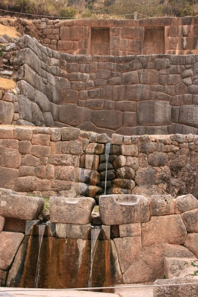 tambomachay_cuzco_003.JPG