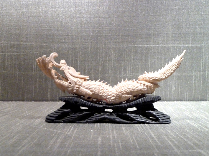 mus_sus_063.JPG - Ivoire sculpté