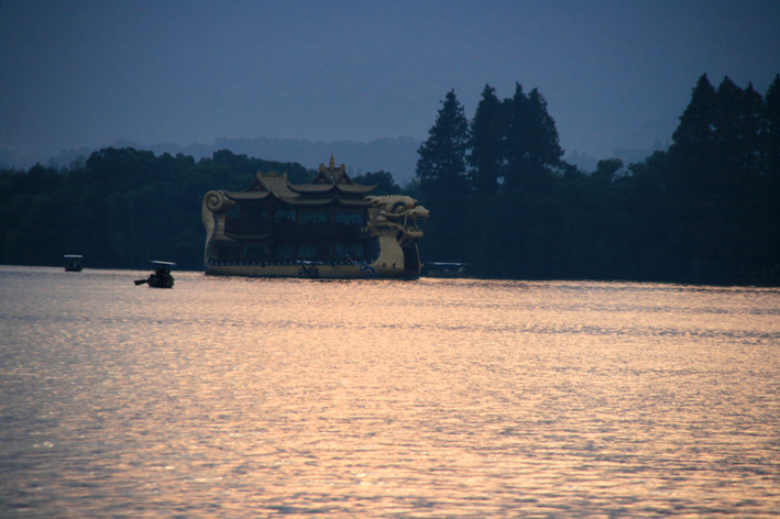 hangzhou_lac_057.JPG - Merveilleux coucher de soleil