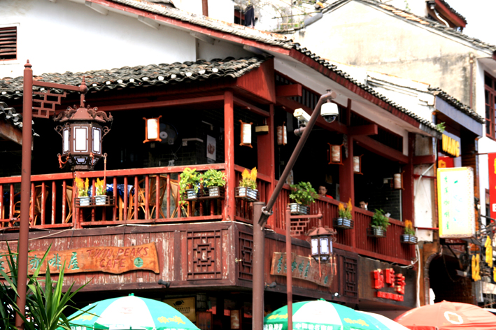 la-ville_006.JPG - Charmante petite maison