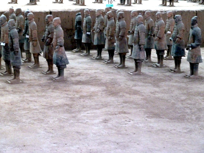 armee_enterree_045.JPG - La zone de restauration