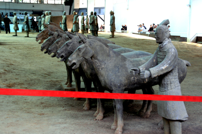 armee_enterree_047.JPG - La zone de restauration