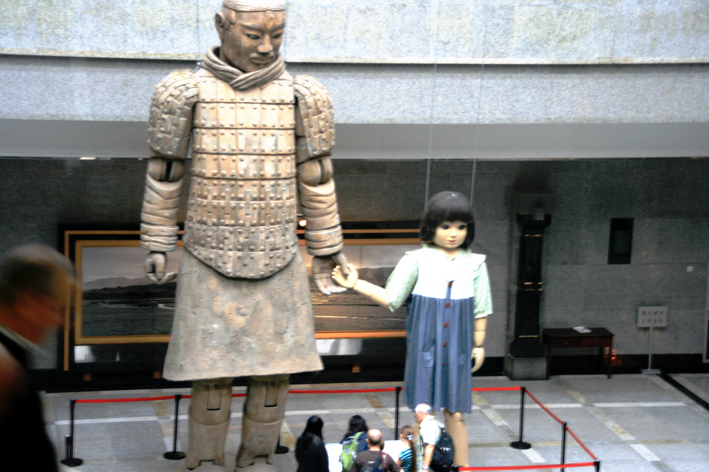 armee_enterree_072.JPG - La plus grande marionnette du monde