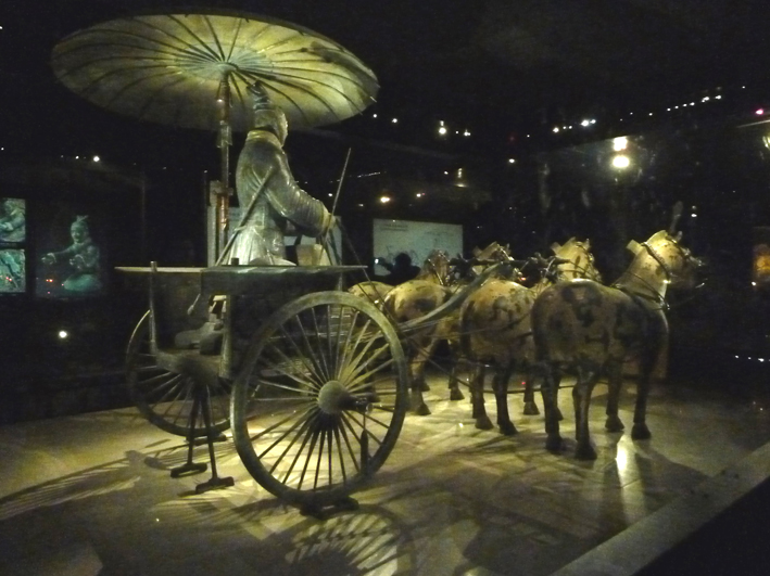 armee_enterree_075.JPG - Dans le musée