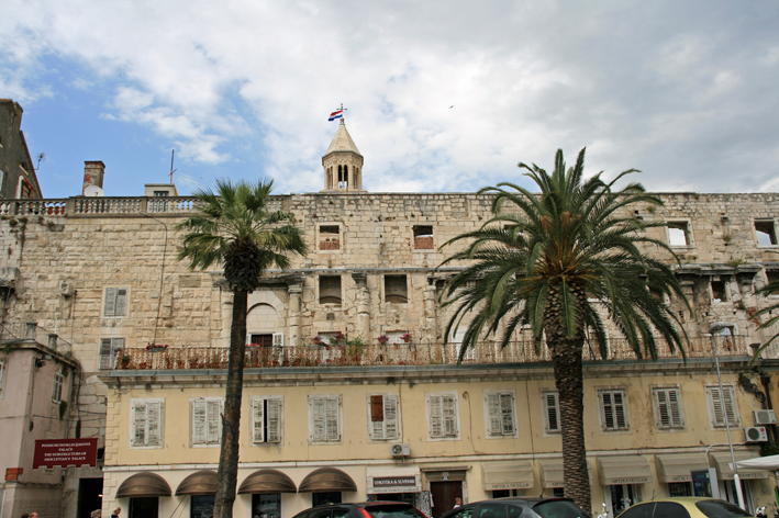 split_005.jpg
