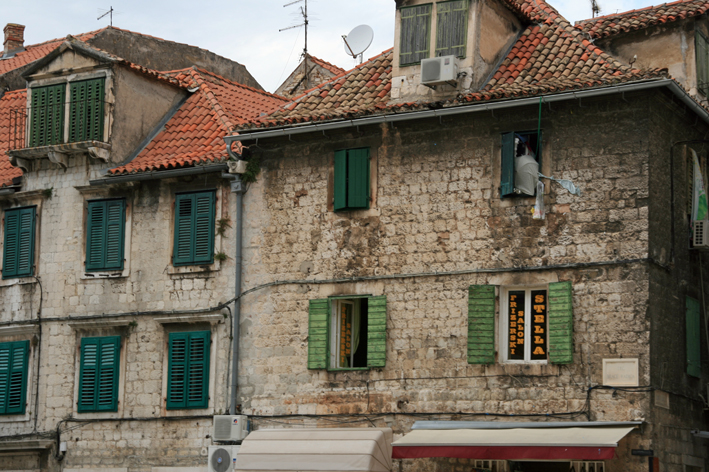 split_008.jpg