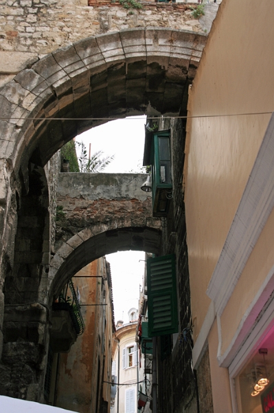 split_026.jpg