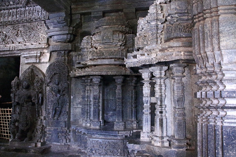50_halebid_hoysaleshwara_012.jpg