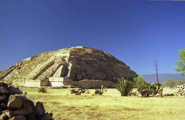 monte_alban_010.jpg