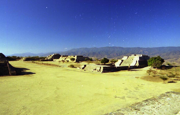 monte_alban_029.jpg