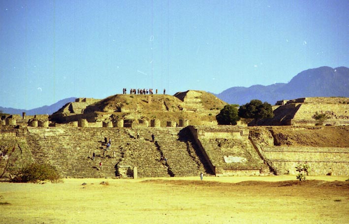 monte_alban_038.jpg