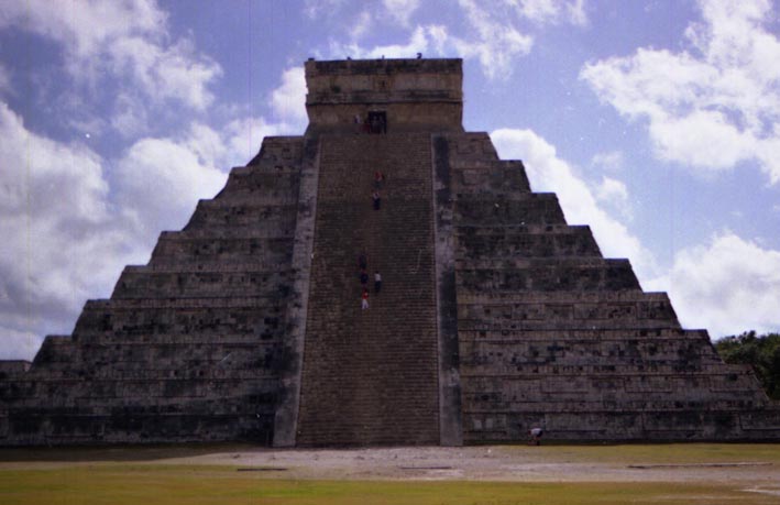 chichen_idza_003.jpg