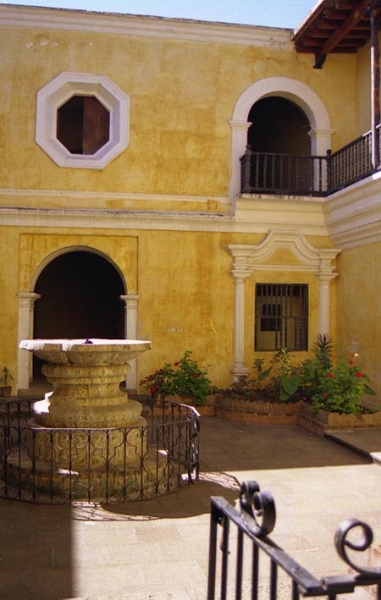 antigua_015.jpg