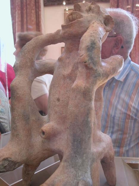 larnaca_pierides_001.jpg