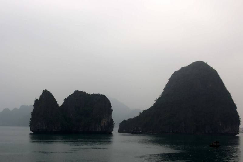 07_baie_d_hallong_250.jpg