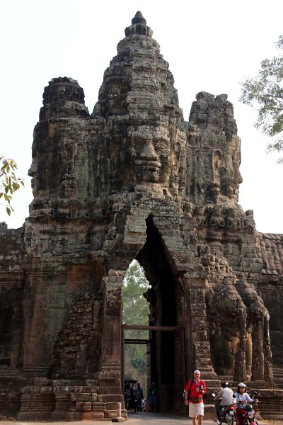 42_angkor_bayon_018.jpg