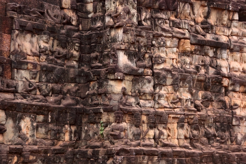 43_angkor_elephants_015.jpg