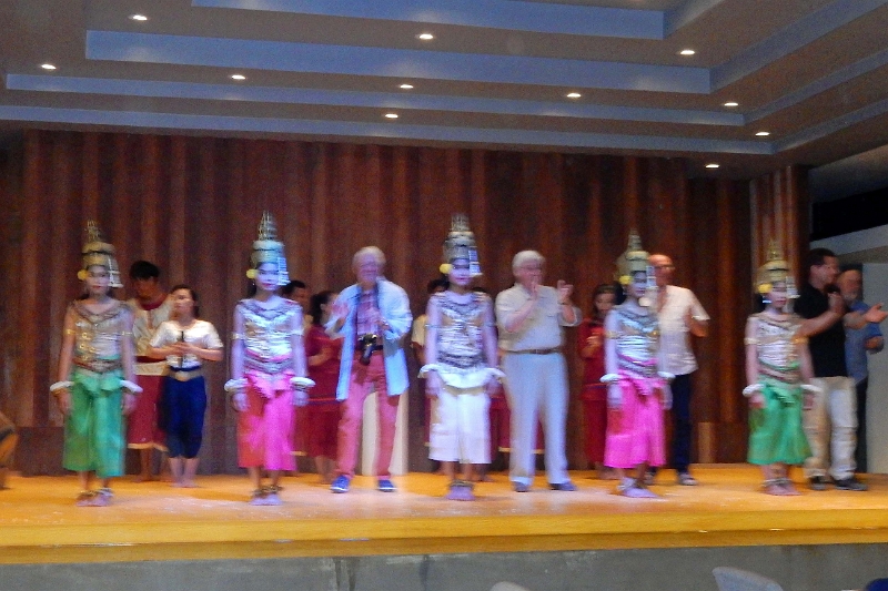 48_diner_spectacle_123.jpg -                                