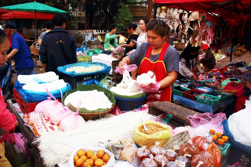 59_luang_prabang_marche_027.jpg
